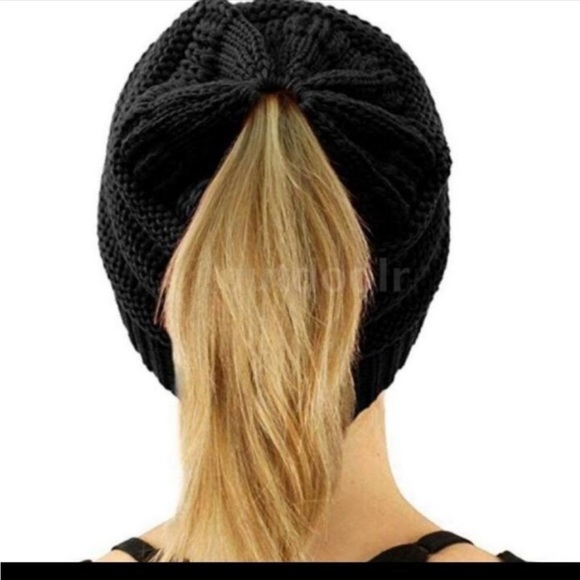 Dual Purpose Drawstring Winter Hat - Picture 3 of 4